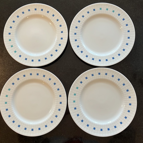 4 Bridget Dobson Fine Porcelain - Blue Mosaic - Salad Plates 8 1/2 In. - Picture 3 of 12